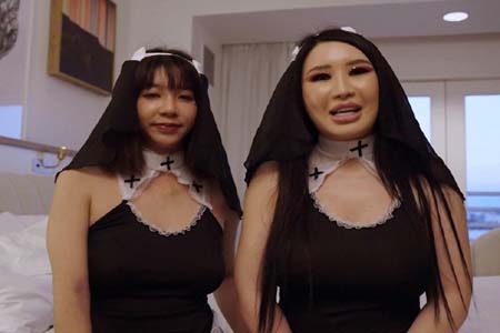 与美国女优修女装扮